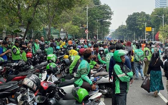 Gaya Kepemimpinan Gibran dalam Menghadapi Gelombang Demo dan Kejadian Tragedi Ojol